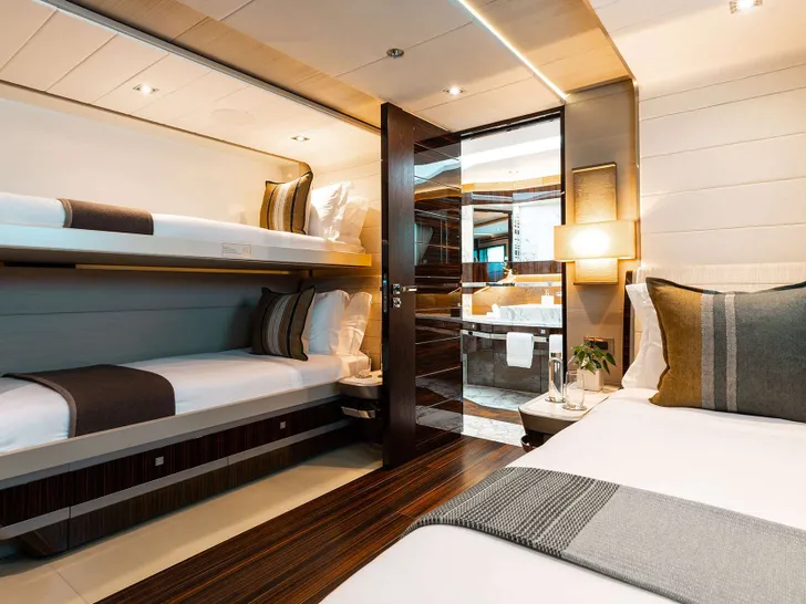 ODYSSEA Heesen 47m Steel - triple cabin ODYSSEA Heesen 47m Steel - triple cabin