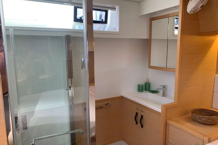 Charter Yacht GOA 10 - Lagoon 52 - 4 Cabins - Nassau - Exumas - Bahamas