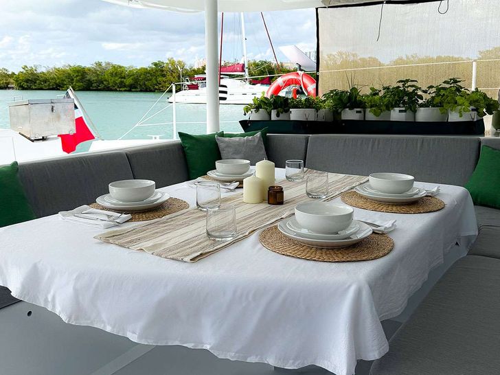 AWATEA Custom Catamaran 63ft - alfresco dining area AWATEA Custom Catamaran 63ft - alfresco dining area