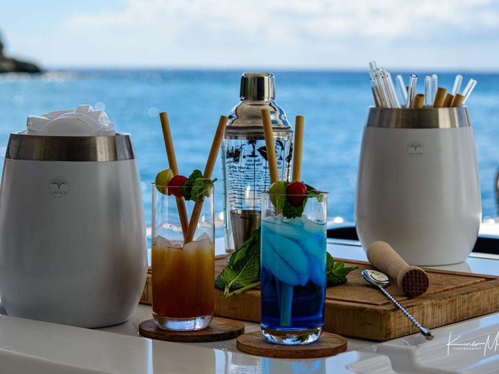 VALINOR(Mediterranean)Lagoon 55 - cocktails VALINOR(Mediterranean)Lagoon 55 - cocktails