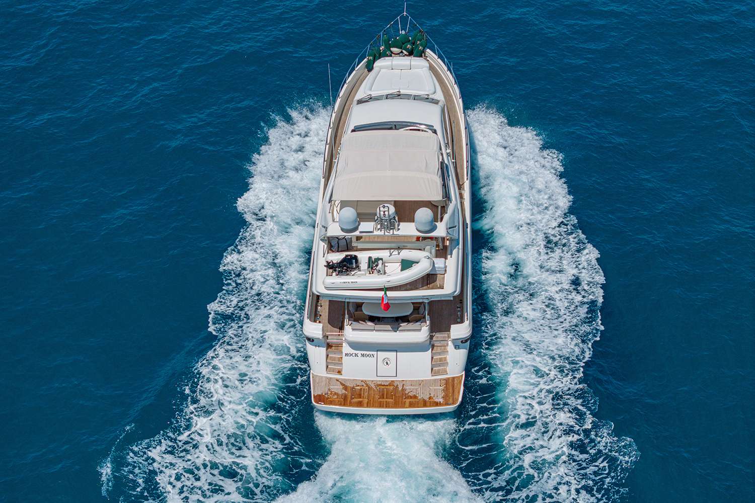 ROCK MOON Posillipo Technema 70 - cruising