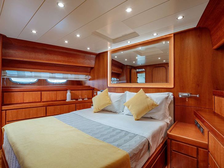 ROCK MOON Posillipo Technema 70 - master cabin ROCK MOON Posillipo Technema 70 - master cabin