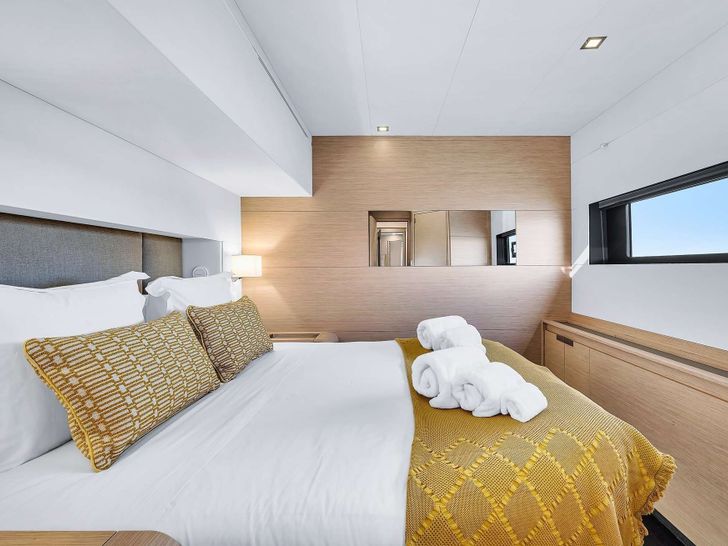 NEOW Fountaine Pajot Alegria 67 - VIP cabin 2 NEOW Fountaine Pajot Alegria 67 - VIP cabin 2