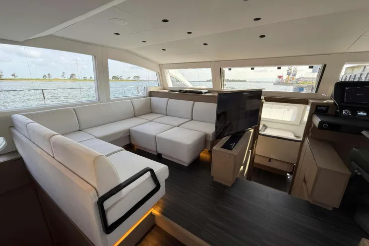 Charter Yacht XQUISITE HYBRID - Xquisite 60 Solar Power - 3 Cabins - Nassau - Exuma - Bahamas