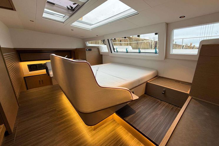 Charter Yacht XQUISITE HYBRID - Xquisite 60 Solar Power - 3 Cabins - Nassau - Exuma - Bahamas