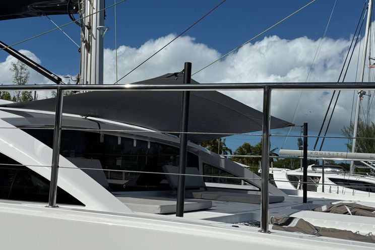 Charter Yacht FLYING WHALE - Xquisite Sixty Solar Sail - 2 Cabins - Nassau - Exumas - Bahamas