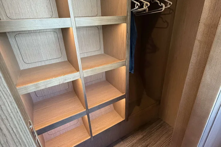 Charter Yacht FLYING WHALE - Xquisite Sixty Solar Sail - 2 Cabins - Nassau - Exumas - Bahamas