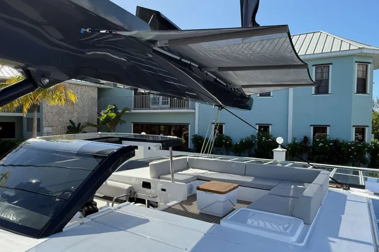 Charter Yacht FLYING WHALE - Xquisite Sixty Solar Sail - 2 Cabins - Nassau - Exumas - Bahamas