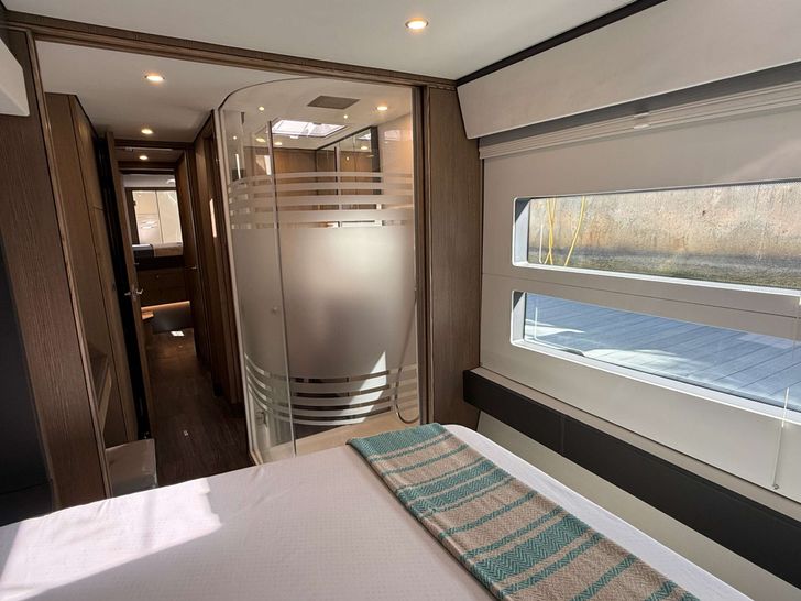 FLYING WHALE Xquisite Sixty Solar Sail - VIP cabin 2 FLYING WHALE Xquisite Sixty Solar Sail - VIP cabin 2