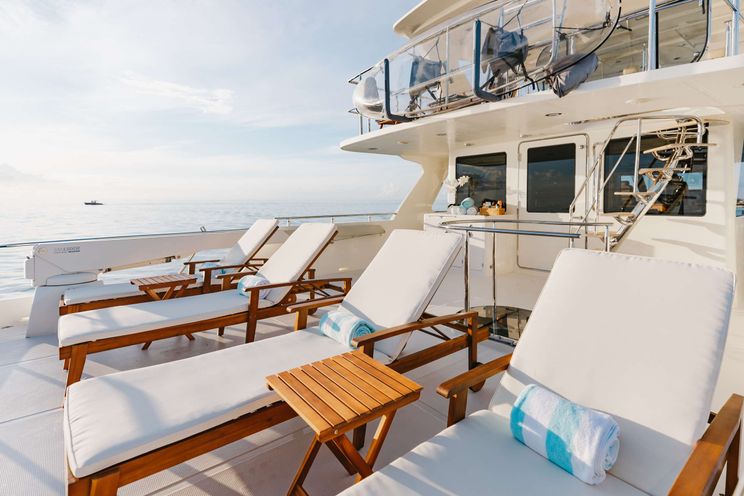 Charter Yacht AURELIA - President 87 - 4 Cabins - Nassau - Exumas - Bahamas