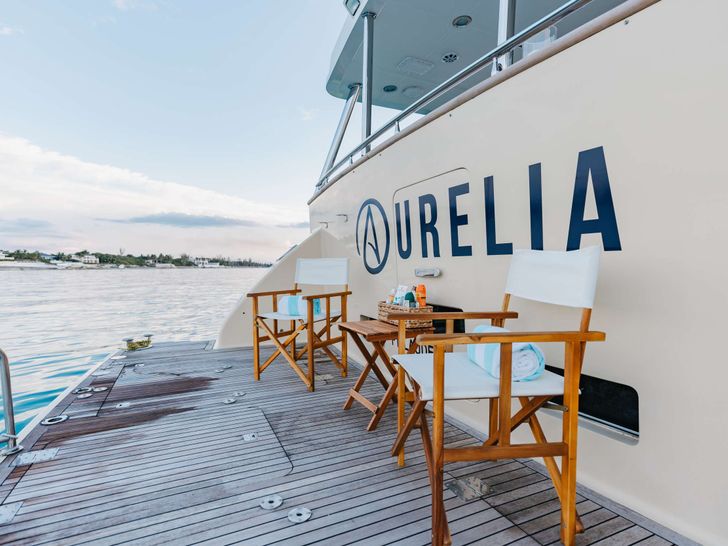 AURELIA President 87 - swim platform AURELIA President 87 - swim platform