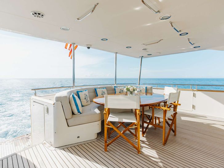 AURELIA President 87 - aft deck AURELIA President 87 - aft deck