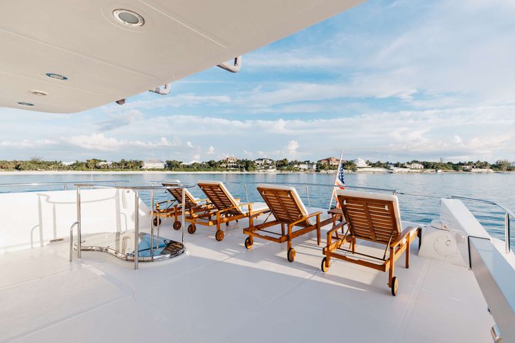 Charter Yacht AURELIA - President 87 - 4 Cabins - Nassau - Exumas - Bahamas
