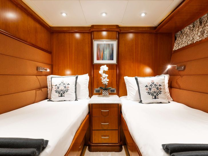 AURELIA President 87 - twin cabin 1 AURELIA President 87 - twin cabin 1