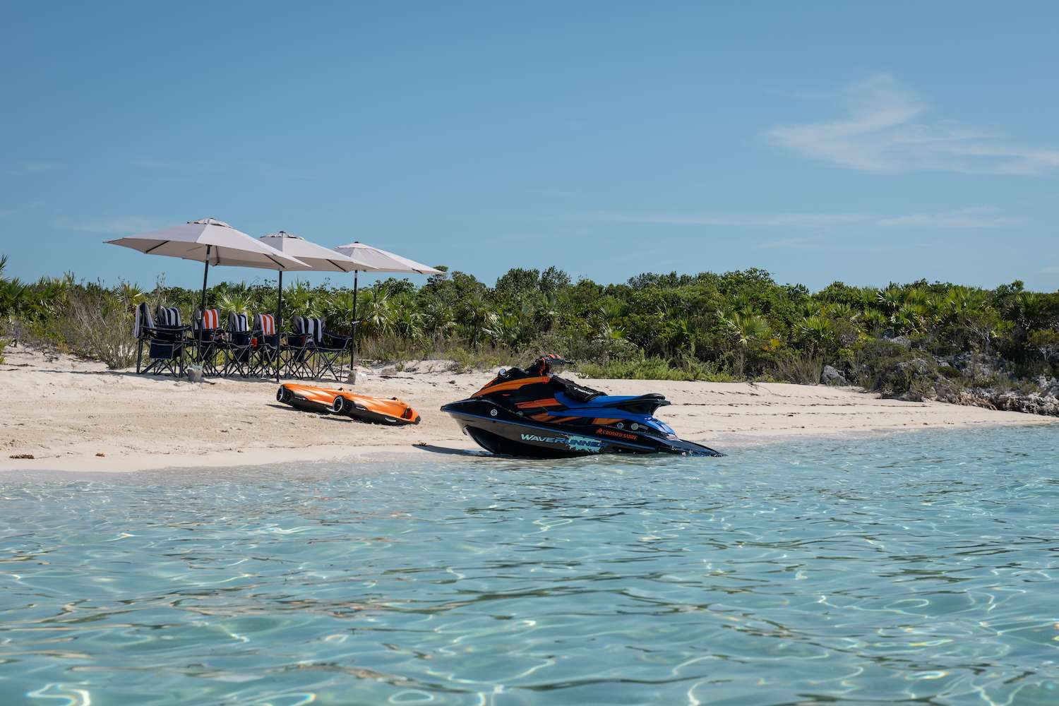 CROSSED SABRE Burger 144 - beach set up