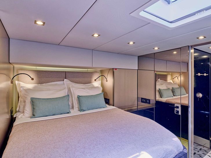 ADARA Sunreef 50 - cabin 3 bed ADARA Sunreef 50 - cabin 3 bed