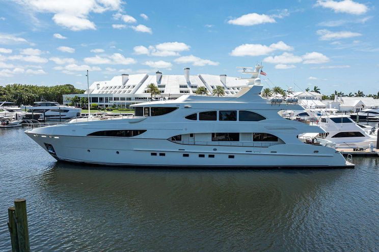 Charter Yacht KIMBERLIE - IAG 127 - 6 Cabins - Nassau - Exumas - Bahamas