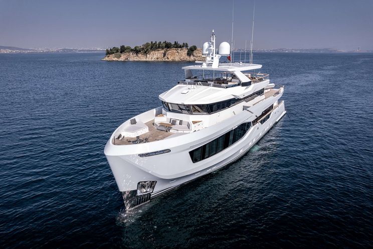 Charter Yacht EAU LA LA - Numarine 37 XP - 5 Cabins - St. Martin - St. Barths - Leewards - Caribbean