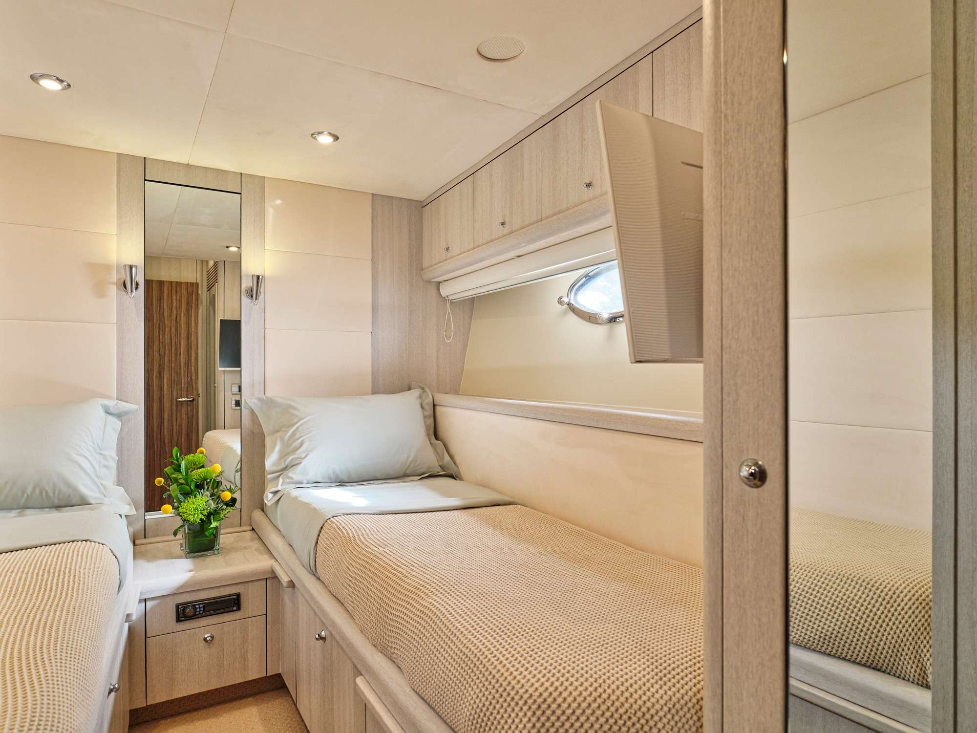 M FIVE Sunseeker 75 Yacht - twin cabin 2