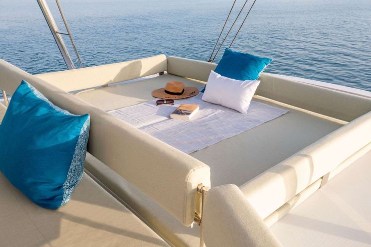 Charter Yacht SAHANA - Bali 5.4 - 4 Cabins - Athens - Mykonos - Paros - Cyclades - Greece