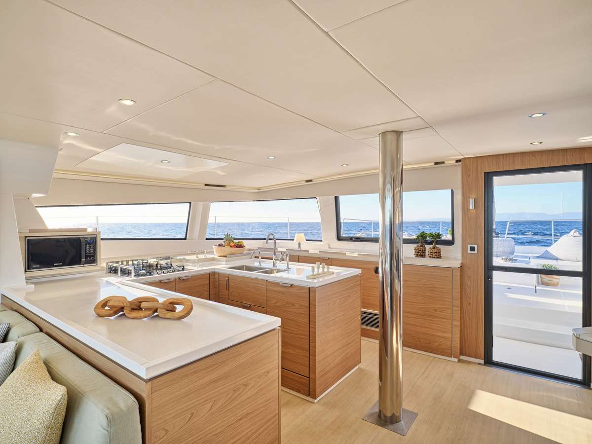 Charter Yacht SAHANA - Bali 5.4 - 4 Cabins - Athens - Mykonos - Paros - Cyclades - Greece