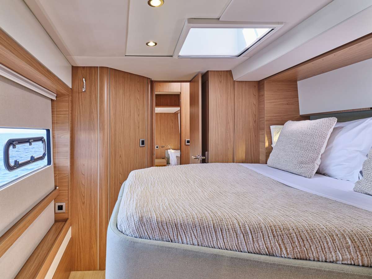 Charter Yacht SAHANA - Bali 5.4 - 4 Cabins - Athens - Mykonos - Paros - Cyclades - Greece