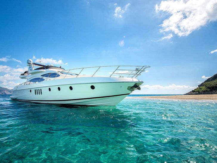 MANU Azimut 68 - anchored bow view MANU Azimut 68 - anchored bow view