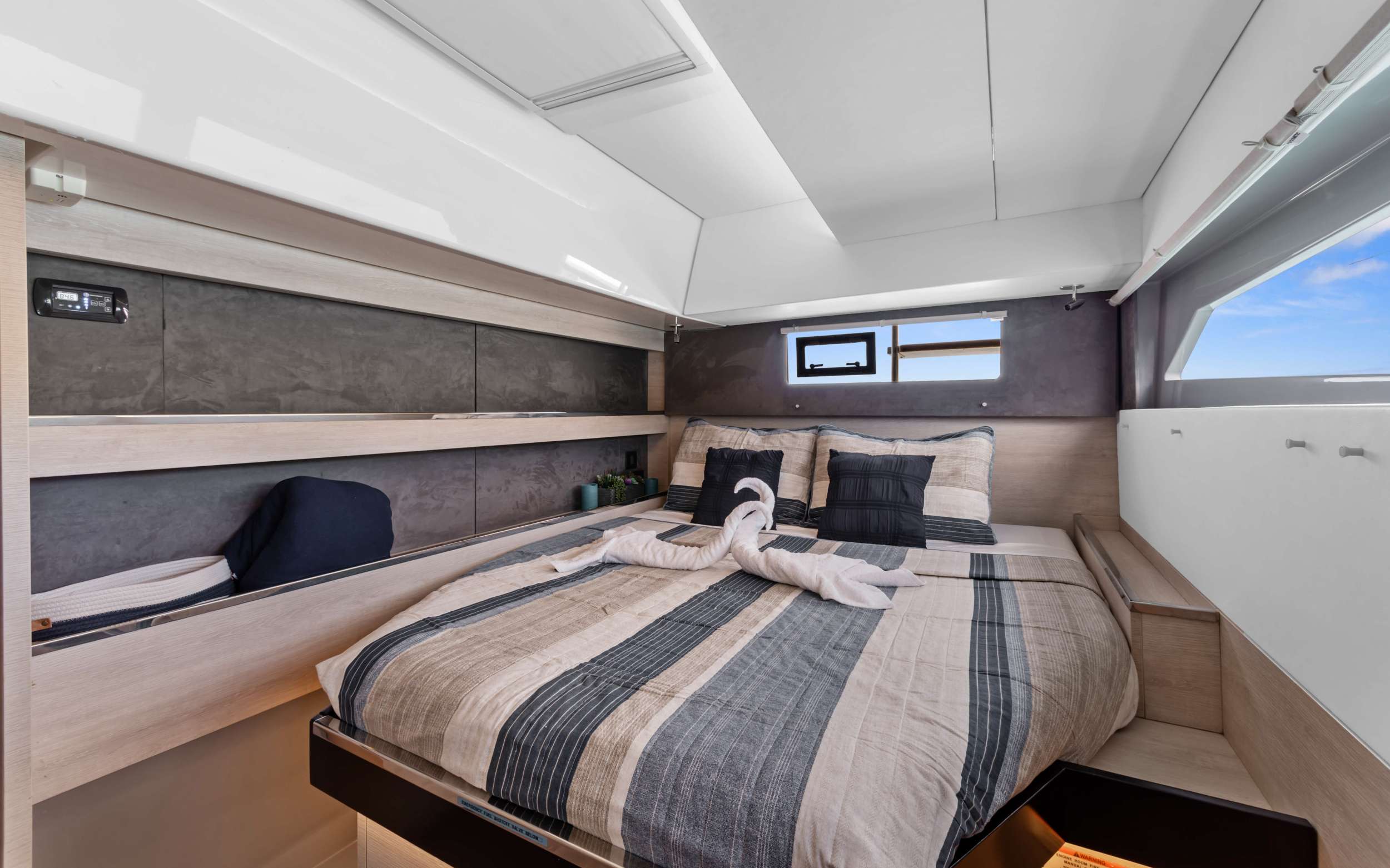 ONE II LOVE Leopard 50 - Cabin 2