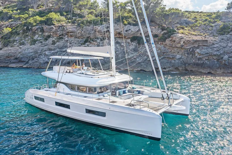 Charter Yacht LADY M - Lagoon 60 - 4 Cabins - Athens - Mykonos - Paros - Cyclades - Greece