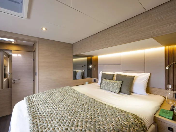 LADY M Lagoon 60 - VIP cabin 1 LADY M Lagoon 60 - VIP cabin 1