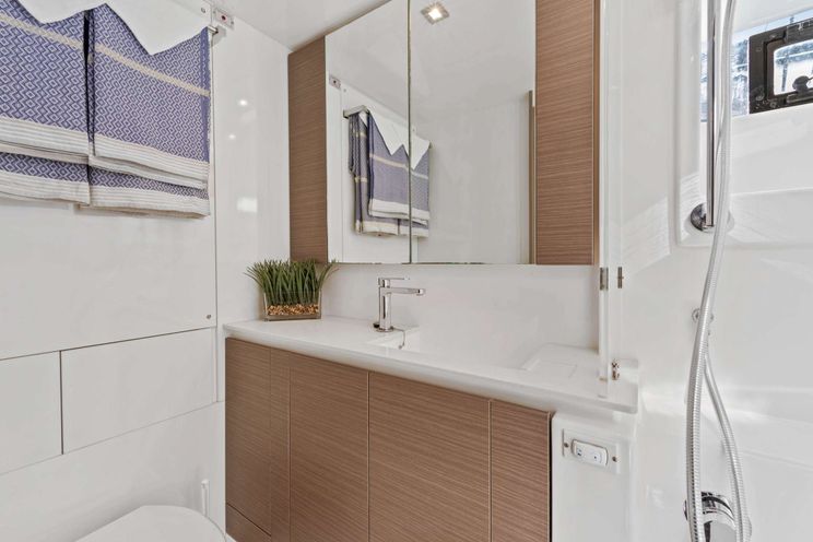 Charter Yacht SOMMER - Leopard 50 ft - 3 Cabins - St Thomas - St Croix - St John - USVI - Caribbean