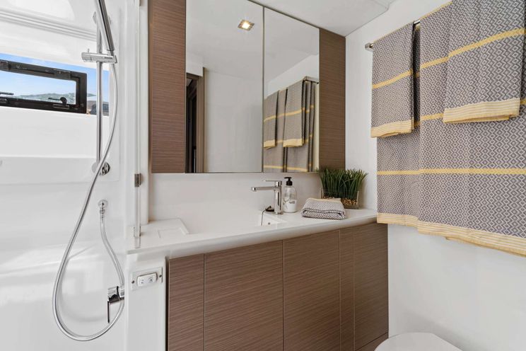 Charter Yacht SOMMER - Leopard 50 ft - 3 Cabins - St Thomas - St Croix - St John - USVI - Caribbean