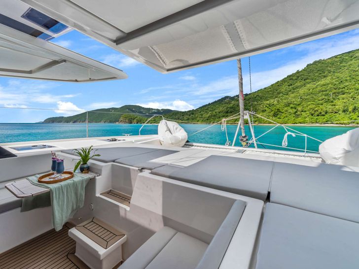 ONE LOVE - Leopard 50 - foredeck lounge area ONE LOVE - Leopard 50 - foredeck lounge area