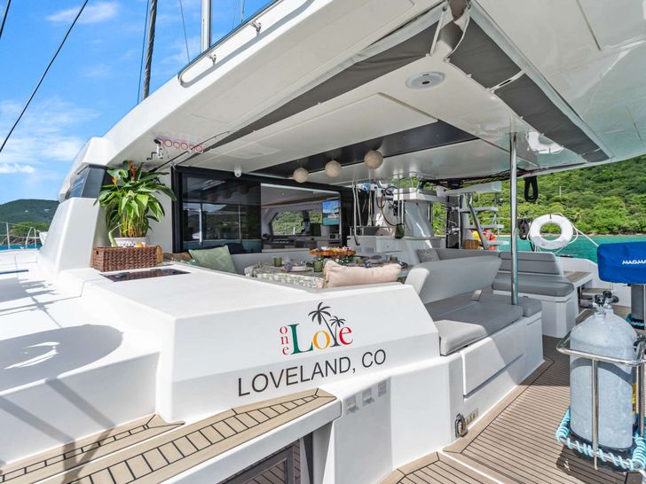 ONE LOVE - Leopard 50 - aft deck ONE LOVE - Leopard 50 - aft deck