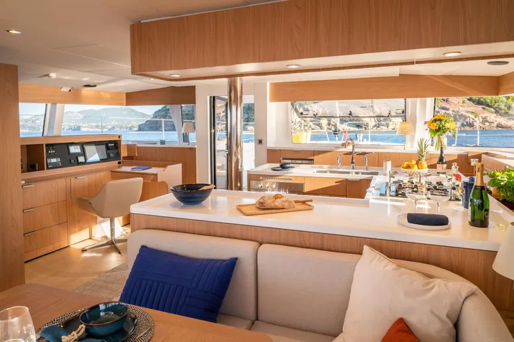 Charter Yacht CRAZY BABY TOO - Bali 5.8 - 5 Cabins - Mallorca - Palma - Ibiza - Balearics - Spain