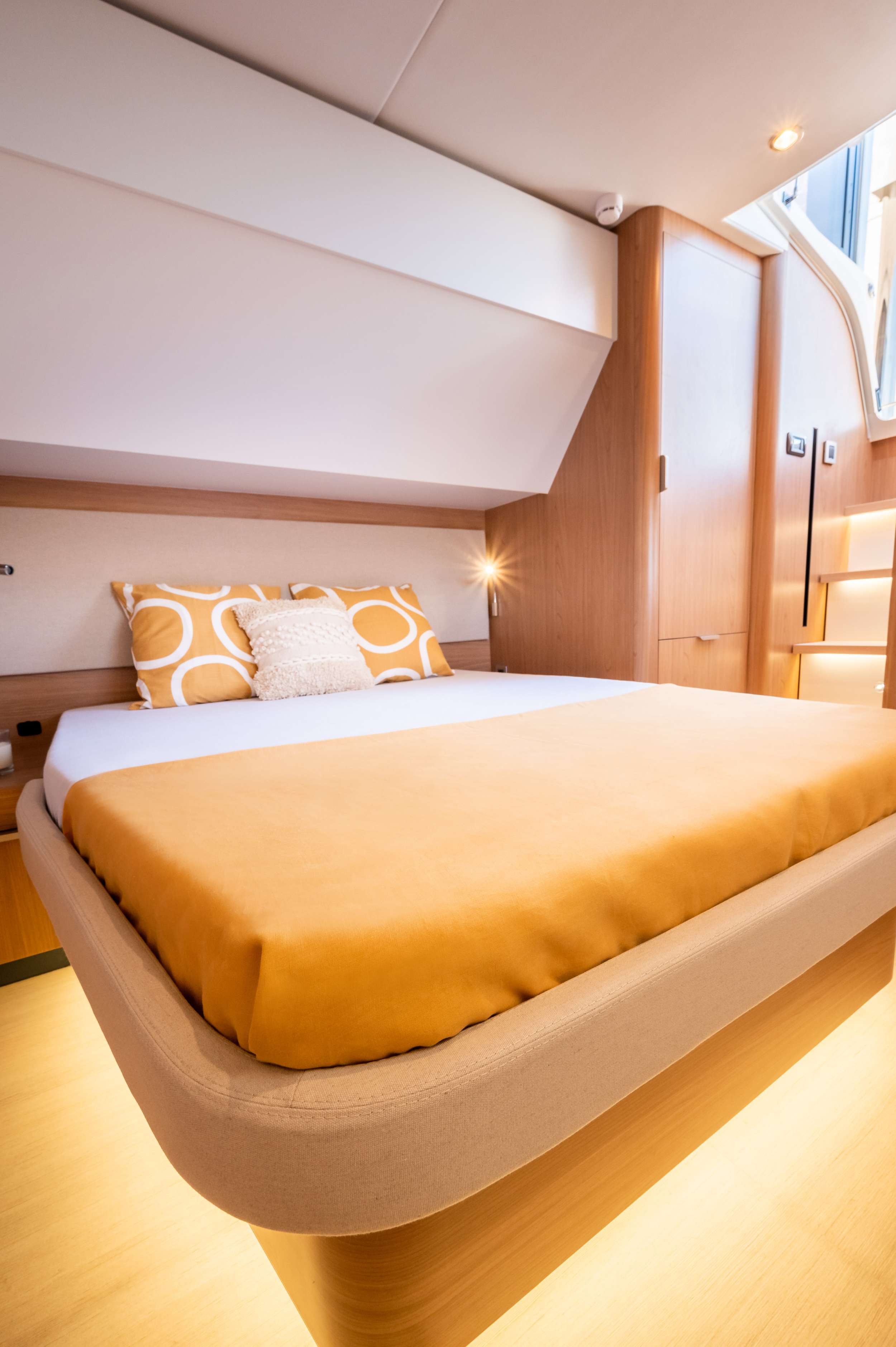 CRAZY BABY TOO Bali 5.8 - master cabin