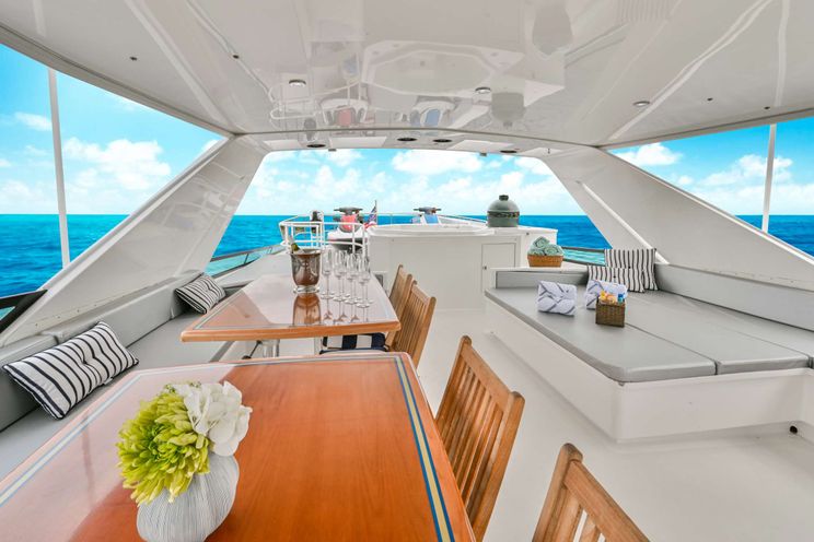 Charter Yacht BIRDY - Broward 110 - 4 Cabins - Nassau - Exumas - Bahamas