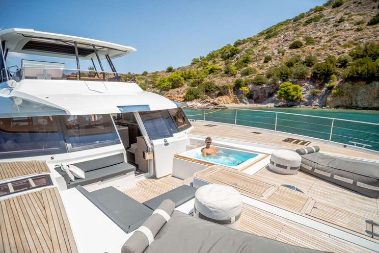 Charter Yacht MAJESTY OF GREECE - Fountaine Pajot Power 67 - 5 Cabins - Nea Peramos - Athens - Mykonos - Paros - Cyclades - Greece