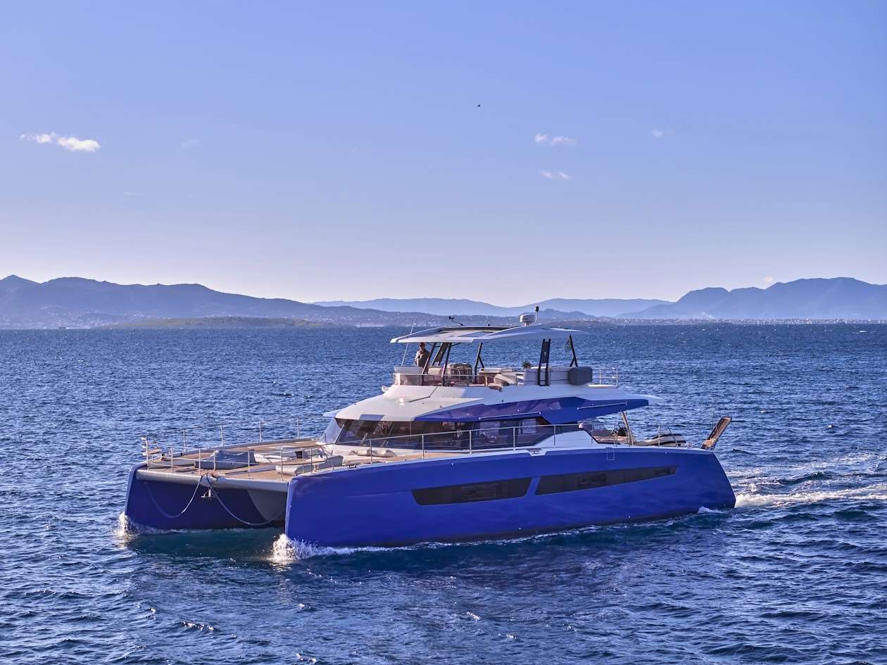 MAJESTY OF GREECE - Fountaine Pajot Power 67 - 5 Cabins - Nea Peramos - Athens - Mykonos - Paros - Cyclades - Greece