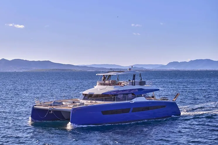 Charter Yacht MAJESTY OF GREECE - Fountaine Pajot Power 67 - 5 Cabins - Nea Peramos - Athens - Mykonos - Paros - Cyclades - Greece
