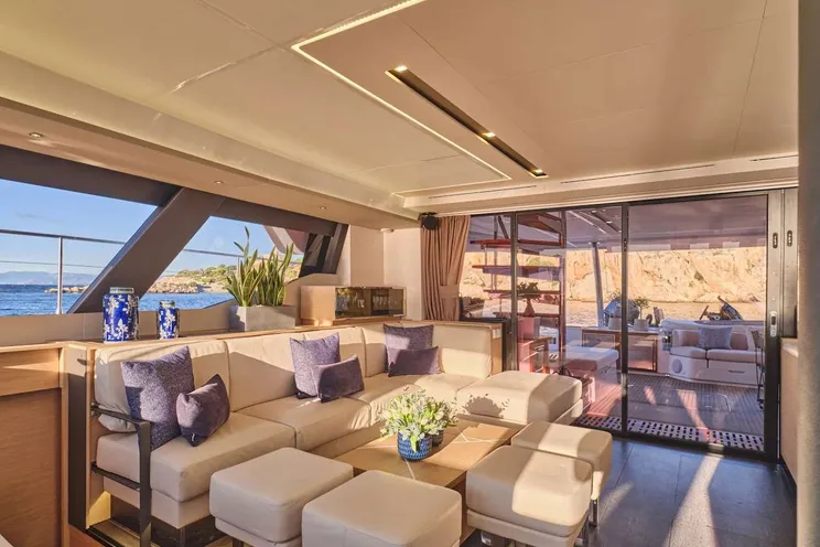 Charter Yacht MAJESTY OF GREECE - Fountaine Pajot Power 67 - 5 Cabins - Nea Peramos - Athens - Mykonos - Paros - Cyclades - Greece