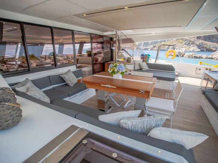 MAJESTY OF GREECE Fountaine Pajot Power 67 - saloon seating and dining MAJESTY OF GREECE Fountaine Pajot Power 67 - saloon seating and dining