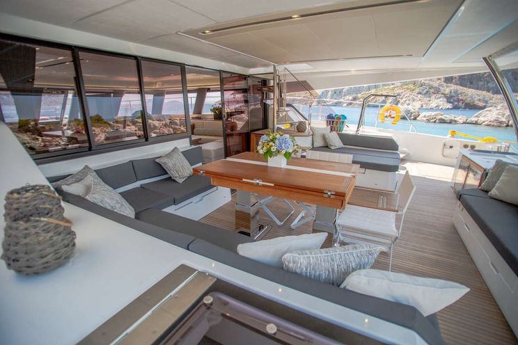 Charter Yacht MAJESTY OF GREECE - Fountaine Pajot Power 67 - 5 Cabins - Nea Peramos - Athens - Mykonos - Paros - Cyclades - Greece