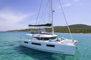 EFFIE STAR - Lagoon 51 - 5 Cabins - Athens - Mykonos - Paros - Cyclades - Greece EFFIE STAR - Lagoon 51 - 5 Cabins - Athens - Mykonos - Paros - Cyclades - Greece