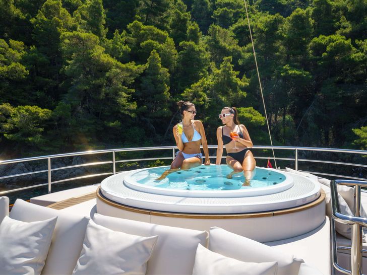 MAIA Custom Sailing Yacht 53m - sundeck jacuzzi MAIA Custom Sailing Yacht 53m - sundeck jacuzzi