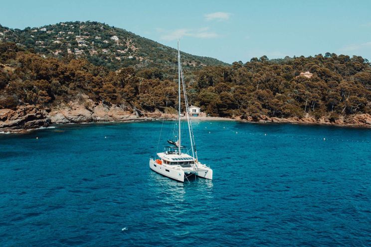 Charter Yacht SÉRÉNITÉ - Lagoon 52 - 4 Cabins - Marseille - Cannes - Monaco - St Tropez - French Riviera