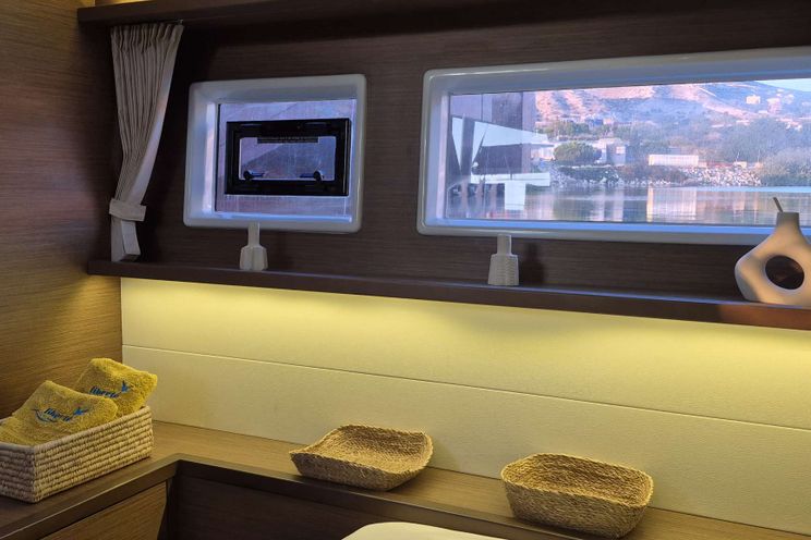 Charter Yacht SÉRÉNITÉ - Lagoon 52 - 4 Cabins - Marseille - Cannes - Monaco - St Tropez - French Riviera