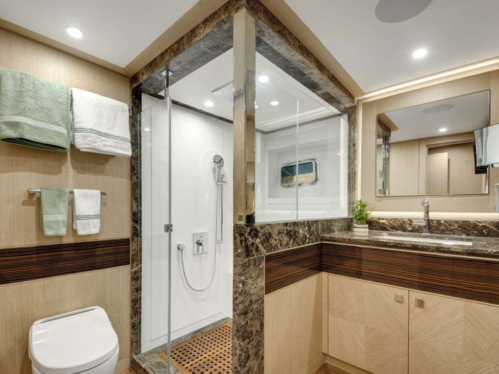 THAT'S AMORE Bodrum Shipyard 42m - VIP cabin 2 bathroom THAT'S AMORE Bodrum Shipyard 42m - VIP cabin 2 bathroom