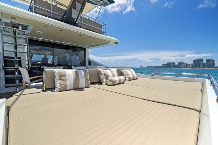 Charter Yacht FANTASTIC - Azimut 77S - 4 Cabins - Miami - Florida East Coast - USA