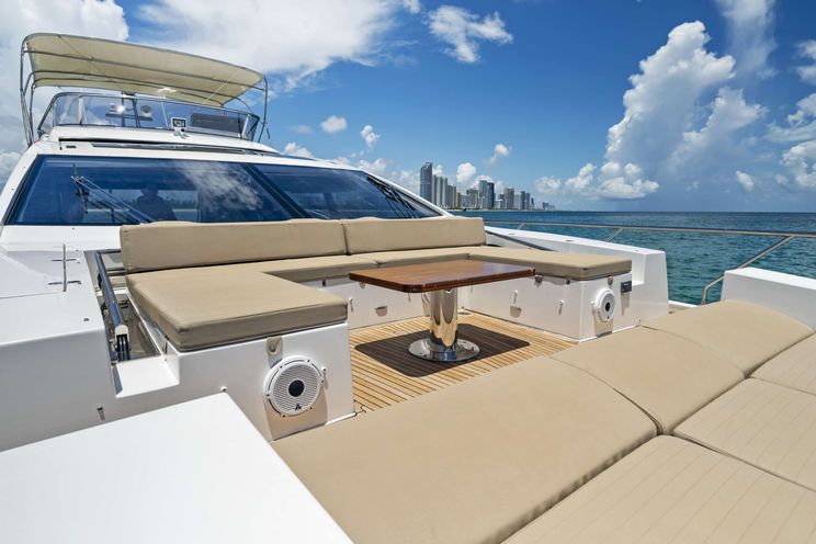 Charter Yacht FANTASTIC - Azimut 77S - 4 Cabins - Miami - Florida East Coast - USA